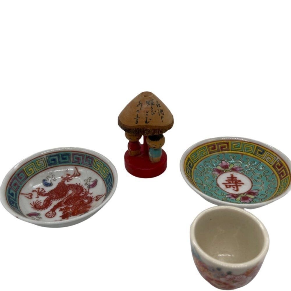 Vintage 3 Japanese Dishes and Hand Craved Figures 1950s Japan Originals